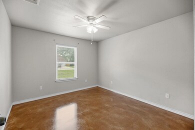 127 Oak View St, Lufkin, TX 75904 - photo 2