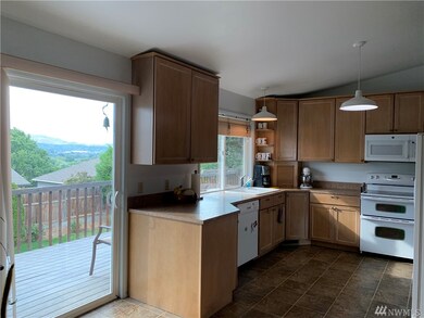 1612 N Aurora Ave, East Wenatchee, WA 98802 - photo 4