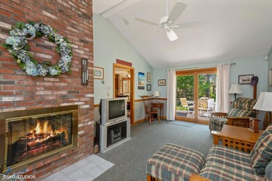 06_29FoxRunCir_3_FamilyRoom_MLSuse_1500x