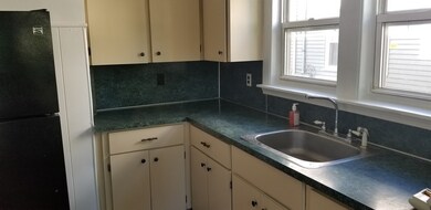 82 Lawn Ave unit 1, Quincy, MA 02169 - photo 3