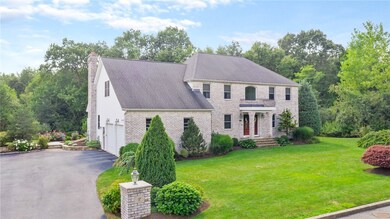 70 Bluebird Ln, Cranston, RI 02921 - photo 4