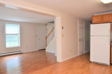 7 Kithen and Living Room