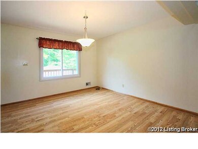 6005 Bay Pine Dr, Louisville, KY 40219 - photo 7