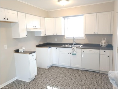 2003 Urban Dr, Greensboro, NC 27403 - photo 4