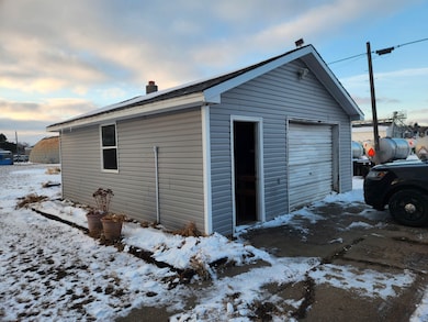 204 Street Clare Ave, Genoa, NE 68640 - photo 4