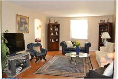 176 N Lansdowne Ave, Lansdowne, PA 19050 - photo 2