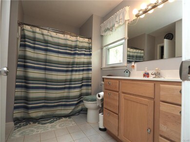 4504 Pheasant Run N, Reading, PA 19606 - photo 4