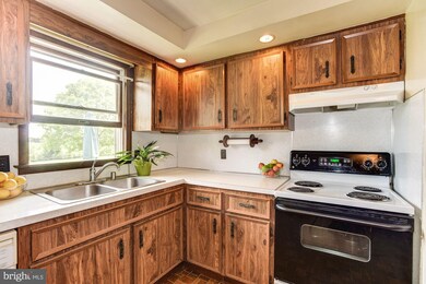 5977 Old Washington Rd, Sykesville, MD 21784 - photo 3