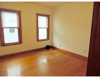 5 Swallow St unit 3, Boston, MA 02127 - photo 4