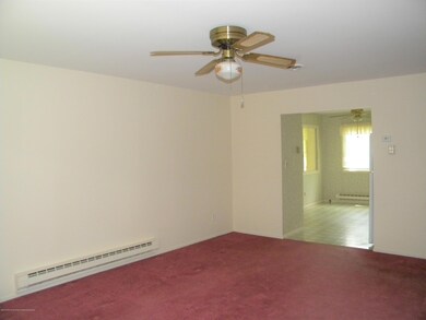 Living room 3