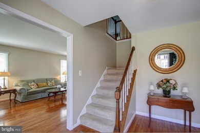 17402 Kirstin Ct, Olney, MD 20832 - photo 4