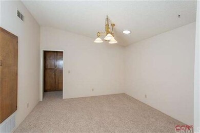 Formal Dining