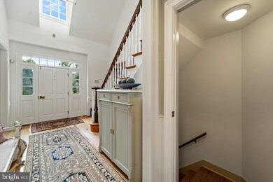 37530 Maple Shade Ln, Middleburg, VA 20117 - photo 2