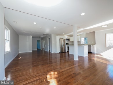 208 Elizabeth Ave, Brooklyn, MD 21225 - photo 6