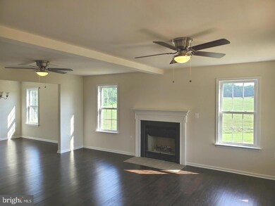 8056 Opal Rd, Warrenton, VA 20186 - photo 2
