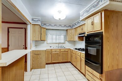 5803 Lavender St, Houston, TX 77026 - photo 3