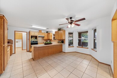 216 Edgewood Dr, Fredericksburg, TX 78624 - photo 7