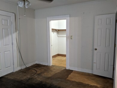 214 Caplin St, Houston, TX 77022 - photo 6