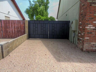 RV Gate