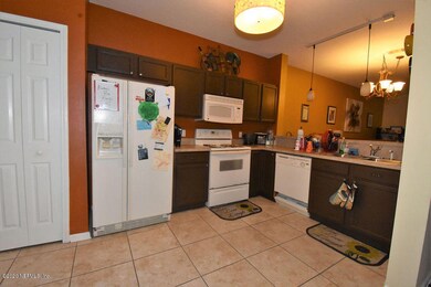 7858 Melvin Rd, Jacksonville, FL 32210 - photo 6