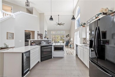 654 Fairfield Ln, Aurora, OH 44202 - photo 3