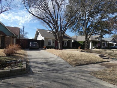 709 Huntley St, Dallas, TX 75214 - photo 2