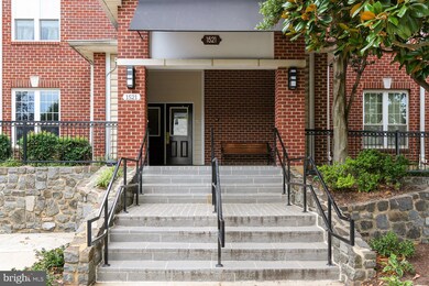 The Gates Of McLean unit 10408, McLean, VA 22102 - photo 4