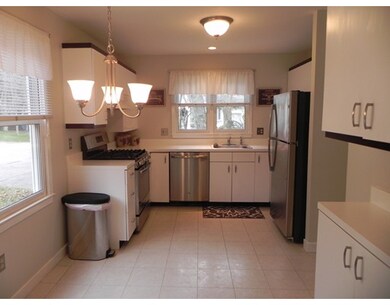 7 Sycamore Ct unit 7, Rockland, MA 02370 - photo 4