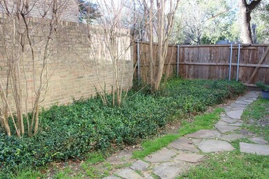 4938 Thunder Rd unit A, Dallas, TX 75244 - photo 2