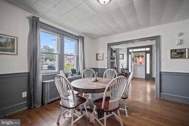 2413 Arlington Ave, Abington, PA 19001 - photo 7