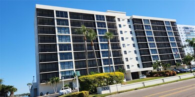 Bridgeton Condominiums unit 906, Saint Petersburg, FL 33711 - photo 2