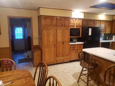 860 Hillcrest Dr, Saint Marys, OH 45885 - photo 3