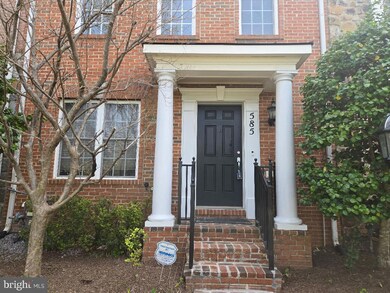 585 Cedar Spring St, Gaithersburg, MD 20877 - photo 2