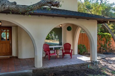 006_FRONT PORCH