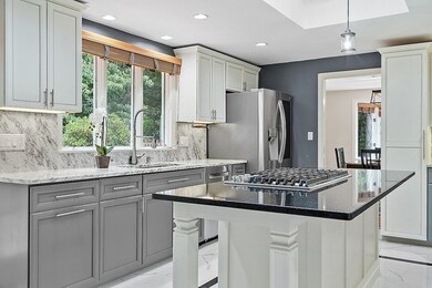 8 Volunteer Way, Lexington, MA 02420 - photo 7