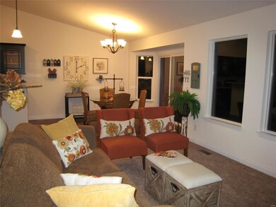 340 Fairhaven Ct, Wright City, MO 63390 - photo 4