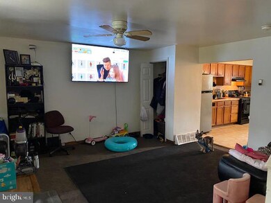 129 N 32nd St, Camden, NJ 08105 - photo 2