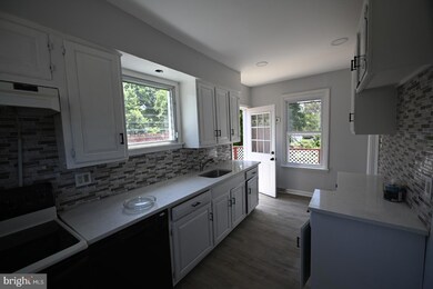 4032 Center Ave, Lafayette Hill, PA 19444 - photo 6