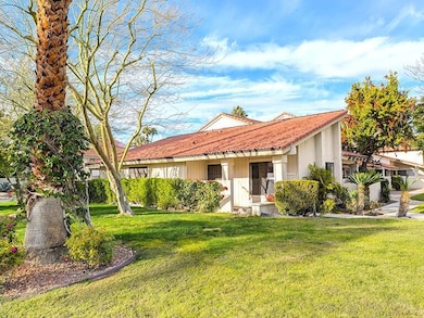 6112 Arroyo Rd unit 1, Palm Springs, CA 92264 - photo 2