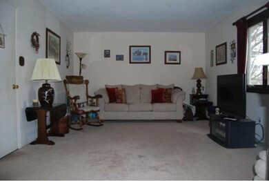 290 Tenby Chase Dr, Delran, NJ 08075 - photo 2