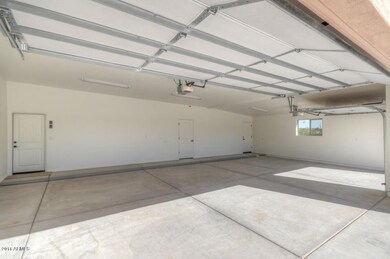 Garage (1)-SMALL
