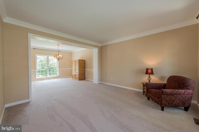 840 Mayfair Way, Sykesville, MD 21784 - photo 3