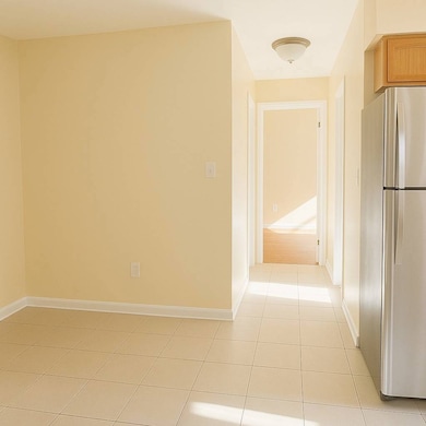 530 Throgs Neck Expy unit 2, Bronx, NY 10465 - photo 2