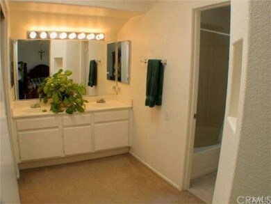 1297 Reyes Hernandez jr Ln, Colton, CA 92324 - photo 2