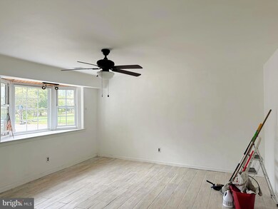 715 Hamilton Rd, East Greenville, PA 18041 - photo 4