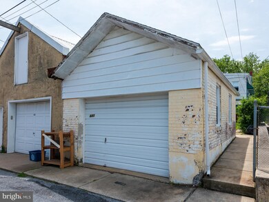 441 Chestnut St, West Reading, PA 19611 - photo 5