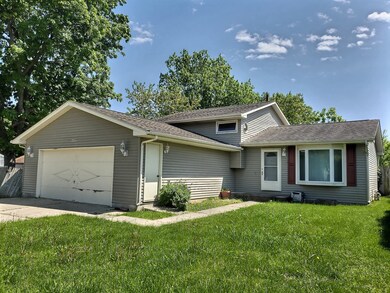 2961 W Vermont Ave, Waukegan, IL 60087 - photo 2