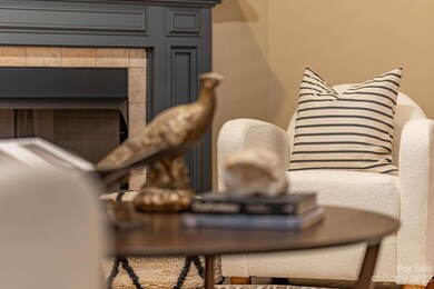 916 Millbrook Rd, Charlotte, NC 28211 - photo 7