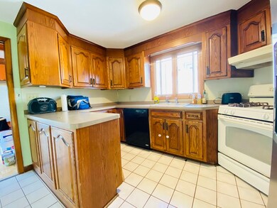 47 Brooks Ave unit 2, Quincy, MA 02169 - photo 7