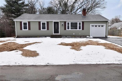 54 Temple Dr, Riverside, RI 02915 - photo 2